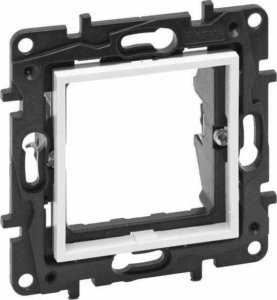 Adapteris Mosaic - Niloe step Legrand 863189 (baltas)