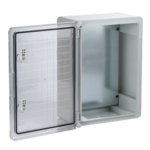 Plastikinė dėžė Plastim PP3021 (350x250x150, su skaidriomis durelėmis, pilka, IP65, IK08)